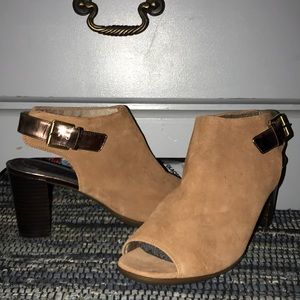 Rockport total motion heels